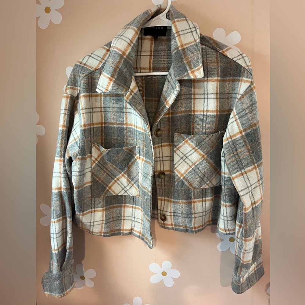 Cropped Plaid Shacket Size Small
